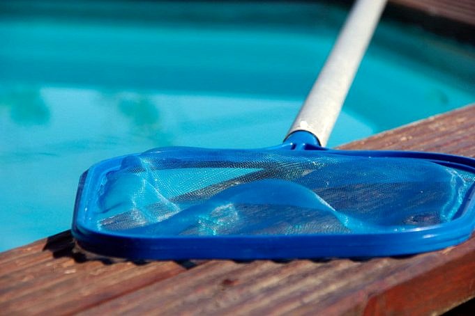 Hoe U Kalkaanslag Snel En Eenvoudig Uit Uw Zwembad Kunt Verwijderen